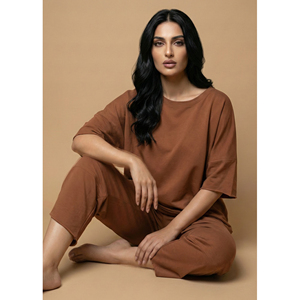 Ensemble de détente deux pièces pour femme Lavender, confortable, respirant, assorti, vêtements décontractés pour les voyages, ensemble haut de gamme - Product Image 2