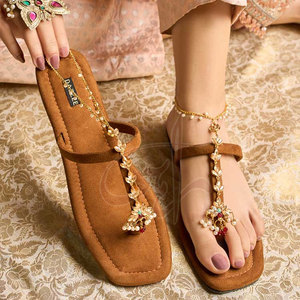 Sandalias Hechas a Mano con Parte Superior de Terciopelo y Gamuza, Color y Talla Personalizados, Suela Antideslizante, Calidad Única - Product Image 4