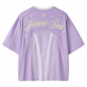 เสื้อเจอร์ซีย์กีฬาตาข่ายสไตล์ Y2K แบบโอเวอร์ไซส์ สีม่วงลาเวนเดอร์ Heaven Sent 09 ปักลายปีกนางฟ้า เสื้อผ้ากีฬาย้อนยุค - Product Image 3