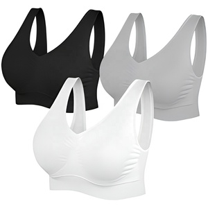 สปอร์ตบราสำหรับผู้หญิง รุ่น Racer back U-Neck Light Support Yoga Bra สีดำ สีขาว สีเทา แพ็ค 3 ชิ้น - Product Image 1