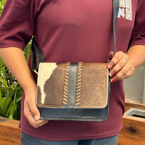 Sac à bandoulière en cuir de vachette de créateur élégant de qualité supérieure pour femmes sac à main à bandoulière en cuir véritable de haute qualité pour femmes - Product Image 2