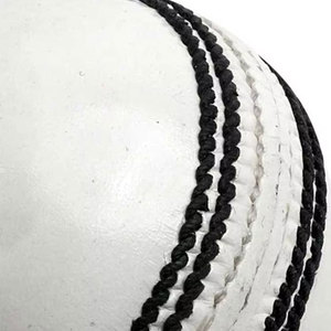 Nouvelle Arrivée - Ballon de Cricket Dur de Qualité Supérieure - Vente en Ligne - Fabriqué au Pakistan - Product Image 4