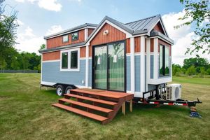 Maisonnette à deux étages en cèdre – 280 pieds carrés LIVRAISON GRATUITE À TOUT LE MONDE - Product Image 1