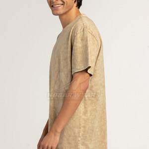 T-shirt premium délavé à l'acide, en coton doux avec finition vintage, idéal pour les tenues décontractées élégantes et le confort quotidien. - Product Image 6