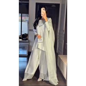 Ensemble RTC Designer White XL Top-Bottom et Dupatta avec filetage et travail de séquence - Product Image 5