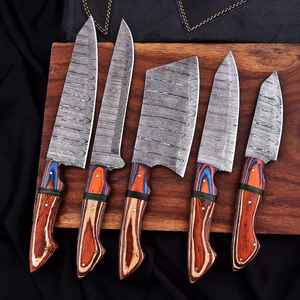 Coffret de couteaux de cuisine professionnels de nouvelle conception avec lame en acier Damas, couteaux de cuisine en acier Damas de qualité supérieure - Product Image 4