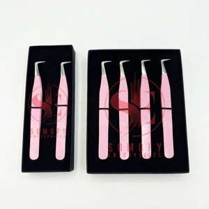 Pince à épiler pour extension de cils personnalisée à 90 degrés en argent rose bébé beauté durable pointe en fibre d'acier commande privée faite - Product Image 1