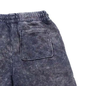 Shorts de survêtement vintage streetwear en coton molletonné épais délavé à l'acide pour hommes, avec logo personnalisé, vente en gros - Product Image 3