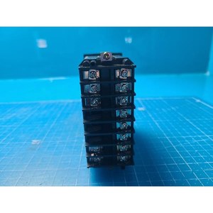RKC C400FD07-V*CP เครื่องควบคุมอุณหภูมิแบบดิจิตอล ใช้เป็นอะไหล่อุปกรณ์เซมิคอนดักเตอร์รุ่นเก่า - Product Image 1