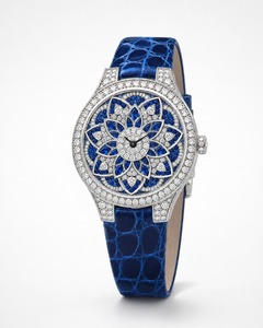 Luxury unisex Diamond Watch Stainless Steel Case <b>Red</b> Dial Roman Numeral Analog Quartz Movement Sapphire Crystal 44mm - Product Image 4