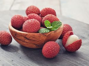 Lichi Enlatado de Alta Calidad para Servicios de Alimentos, Bebidas, Postres y Ensaladas de Frutas, 1008 Cajas/20DC, 2 Años de Duración - Product Image 6