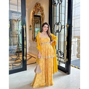 Conjunto superior e inferior de mujer de diseñador con Dupatta para ropa de fiesta - Product Image 4