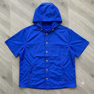 Conjunto de Chaqueta Corta con Capucha y Pantalones Cortos para Hombre, Personalizado al por Mayor, con Bordado en Lona, Impermeable, Deportivo, Casual para Exteriores - Product Image 4