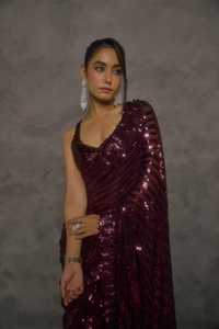 Sari en Faux Georgette de 5 mm avec Broderie de Sequins et Pièce de Blouse Assortie, Idéal pour les Tenues de Soirée de Créateur - Product Image 2