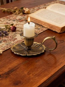 Portavelas de metal con acabado dorado en forma de taza, perfecto para decoración del hogar, sala de estar, dormitorio y decoración de mesa, procedente de la India. - Product Image 4