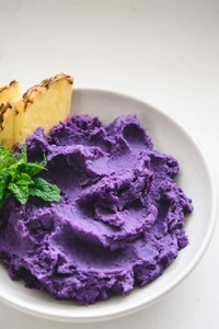 Farce de patate douce violette pour gâteaux de lune, mochi et pâtisseries - Product Image 1