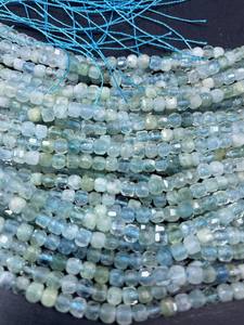 Cuentas de piedra preciosa de aguamarina natural facetadas en forma de cubo, hermoso color azul agua, hilo completo para la fabricación de joyas. - Product Image 5