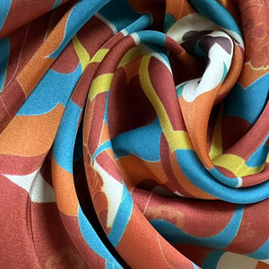 ผ้าพันคอราคาถูก ระบายอากาศได้ดี สกรีนโลโก้/สีตามสั่ง ขายดี นุ่มสบาย ทันสมัย  ผ้าพันคอสำหรับออกกำลังกาย สไตล์ยอดนิยม - Product Image 5