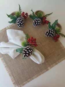 Servilletero acrílico personalizado en negro y rojo con diseño moderno perfecto para experiencias gastronómicas con estilo - Product Image 3