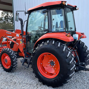 รถแทรกเตอร์คูโบต้า M6060 ขับเคลื่อน 4 ล้อ – เครื่องจักรกลการเกษตรดีเซลประสิทธิภาพสูง 63 แรงม้า สำหรับไถพรวน ขุดดิน และเก็บเกี่ยว - Product Image 4
