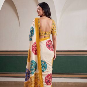 Sari en soie crêpe de qualité supérieure avec imprimé numérique Patola, travail miroir et chemisier non cousu assorti, prix de gros par Royal Export - Product Image 6