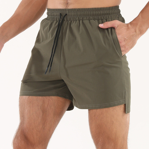 Shorts de sport pour hommes avec logo frontal, séchage rapide, respirants, élastiques, pour entraînement, basketball, fitness, course à pied, avec poche arrière à la taille - Product Image 3