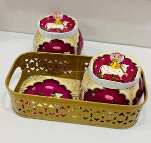 Bandeja rectangular de metal púrpura pichwai con juego de 2 tarros para regalo - Product Image 1