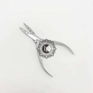 Alicate de punta de aguja de acero sostenible al por mayor, herramienta de extensión de cabello de grado quirúrgico, acabado plateado, Etiqueta Privada, herramienta de peinado - Product Image 1