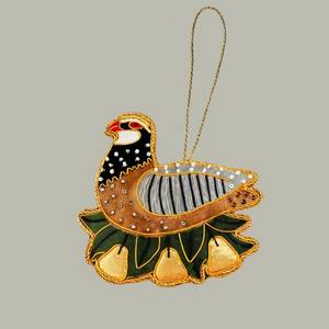 Adorno Colgante con Diseño de Pavo Real, Hecho a Mano en India, con Cuentas y Hilo de Seda - Product Image 2