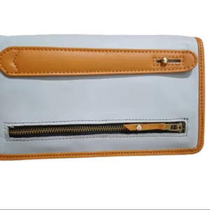 Bolsos de mano de cuero genuino para mujer con MOQ bajo, de alta calidad, fabricados por RIM, ZA INDUSTRIES - Product Image 4