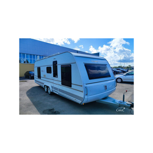 Caravane en aluminium avec lit, salle de bain, cuisine et rangements, modèle 555-4 pour 4 à 6 personnes - Product Image 6