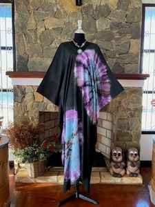 Robe Kaftan Shibori Tie Dye Noir Turquoise, Art Portatif, Robe Longue Confortable et Ample, Tenue d'Été pour Femme - Product Image 5