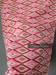 ผ้าฝ้ายแท้คุณภาพส่งออก สีชมพูสไตล์โบโฮ ลายอิคัต สำหรับผลิตเสื้อผ้า - Product Image 3