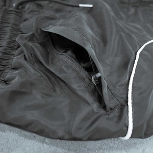 Pantalones Deportivos Personalizados de Nylon con Rayas, Ligeros, Anchos, de Pierna Ancha, con Impresión Serigráfica, de Secado Rápido para Hombre - Product Image 6