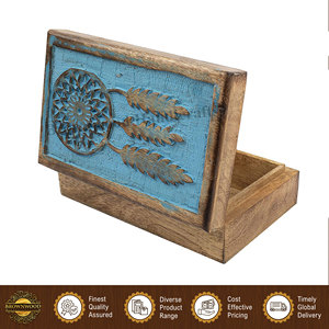 Nouveauté et haute qualité, boîte de rangement et décorative en bois de manguier 100% naturel, sculptée à la main, au design accrocheur, en vente - Product Image 5