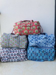 Sac de voyage week-end en coton pur indien fait main, matelassé, léger, luxueux, portable, grande capacité, écologique - Product Image 1