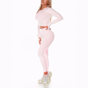 Ensemble de yoga rose sans couture pour femme : Leggings taille haute, crop top à col rond et bretelles croisées, couleur unie, respirant - Product Image 1