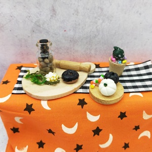 Casa de muñecas en miniatura 1:12, decoraciones de Halloween, calabaza de madera y donut de caramelo, materiales de PC DIY - Product Image 2