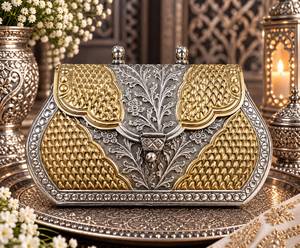 Bolso de Mano Artesanal de Latón Repujado con Diseño Floral, Estilo Vintage, Casual, para la Noche, con Cadena Cruzada Metálica, para Bodas y Eventos - Product Image 3