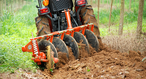 Best-seller-Tracteur à roues Kubota M6040 Tracteur puissant et fiable pour l'agriculture, le labour et les travaux agricoles - Product Image 4