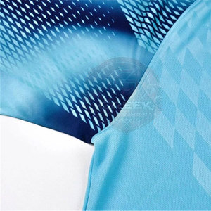 Uniforme Deportivo de Fútbol Transpirable de Fabricación en Fábrica, Servicio OEM, Color Personalizado, Alta Calidad para Adultos - Product Image 5