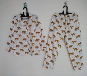 Cómodo Pijama de algodón con estampado de tigre para mujer, ropa de dormir informal hecha a mano, conjunto de ropa de dormir cómoda India - Product Image 6