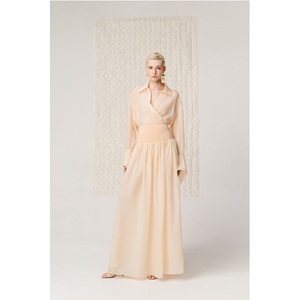 Faldas de seda de moda para mujer, falda maxi fruncida NANA, faldas premium ODM coreanas de triacetato para mujer y niña, de Vietnam - Product Image 3