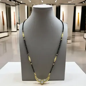 Magnifique pendentif moderne incurvé en or 22 carats avec trois accents de zircon blanc étincelant, plaqué or, Mangalsutra pour femmes - Product Image 4