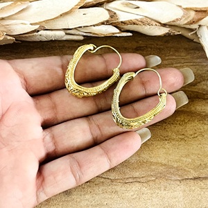 Nuevos Aretes de Aro Boho, Joyería Tribal de Latón para Mujer, Chapados en Oro de 18k, Filigrana Vintage Texturizada, Venta al Por Mayor/OEM/ODM - Product Image 5