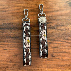 2024 haute qualité Western Floral repoussé cuir bracelet en cuir véritable porte-clés voiture maison porte-clés sangle titulaire lanière femmes - Product Image 2
