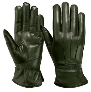 Guantes de Invierno de Piel de Oveja Negros Personalizados para Mujer, con Pantalla Táctil, Cierre de Cremallera, Hechos en Pakistán - Product Image 6