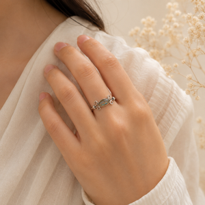 Bague artisanale sertie d'une pierre de labradorite marquise, en argent sterling 925, avec un serti unique, bijou cadeau en malachite - Product Image 5
