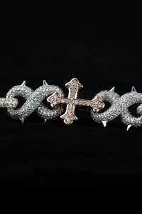สร้อยข้อมือแบบ Iced Out Cross ทองคำแท้ 10K เงินแท้ เพชรเพาะเลี้ยง 7.5 กะรัต ผ่านการทดสอบ หนักแน่น สไตล์ฮิปฮอป ขายส่งจากโรงงาน - Product Image 2