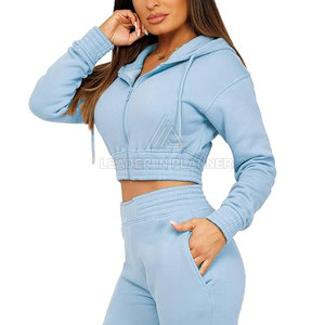 บริการ OEM ชุดเซ็ตเสื้อครอปท็อปผู้หญิงระบายอากาศได้ดี MOQ ต่ำ ออกแบบโลโก้ของคุณเอง ชุดเซ็ตเสื้อครอปท็อปผู้หญิงขายดีราคาส่ง - Product Image 5